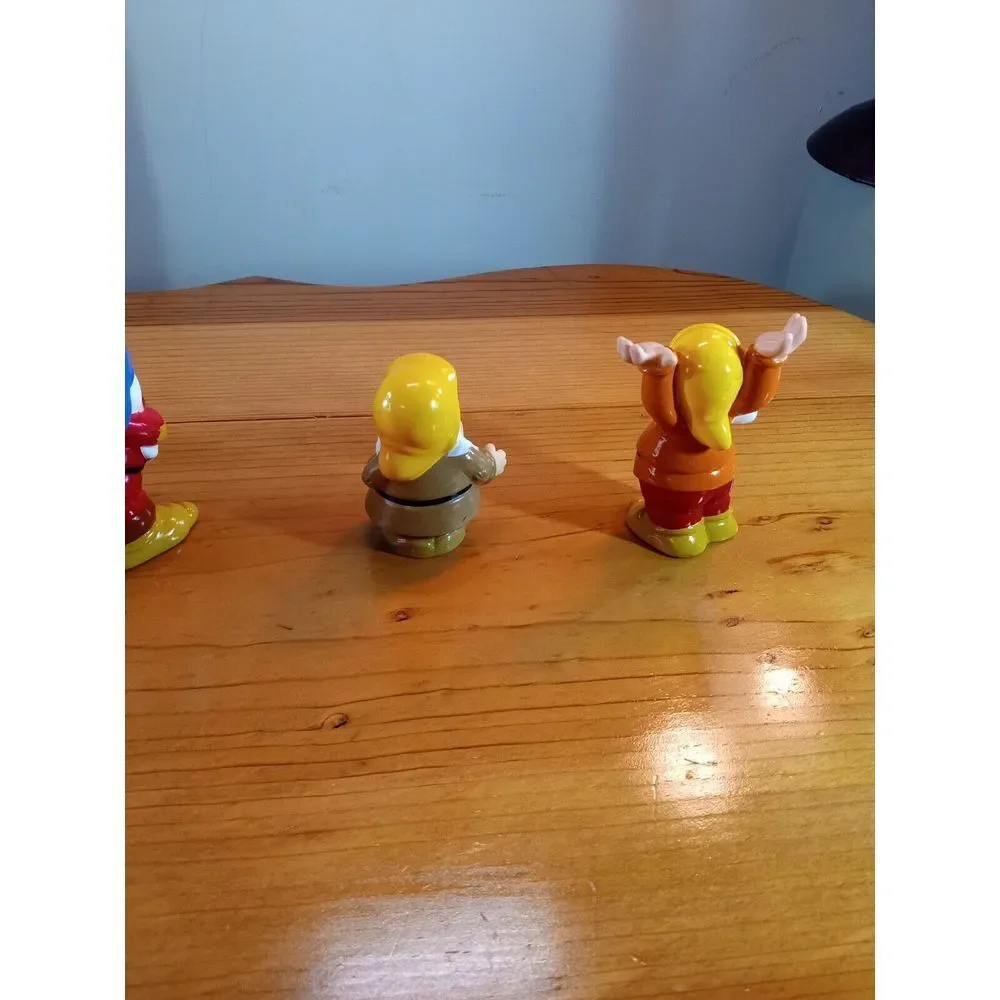 Vintage 1992 Disney Snow‎ White Four Dwarfs Plastic Figures Toy Collectible 3.75